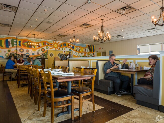 Family-owned traditional Cuban and Mexican restaurant.