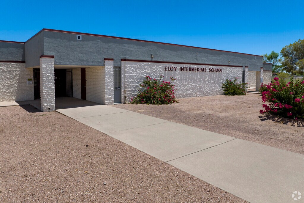 Eloy Intermediate School teaches 3rd through 5th grade in Eloy.