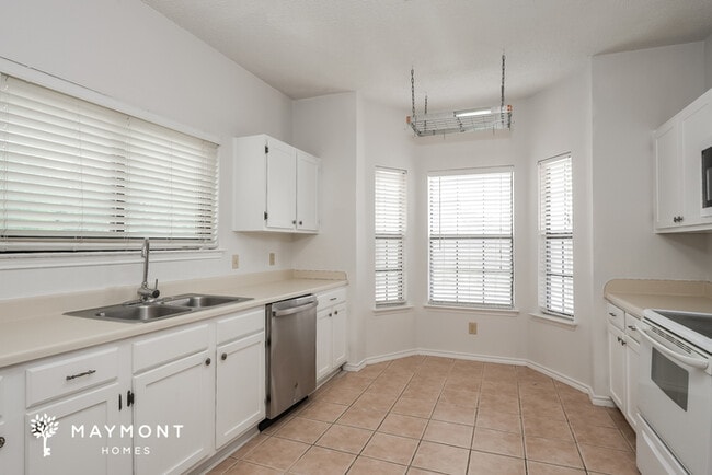 3614 Riverhead Dr, Arlington, TX 76015 - photo 5