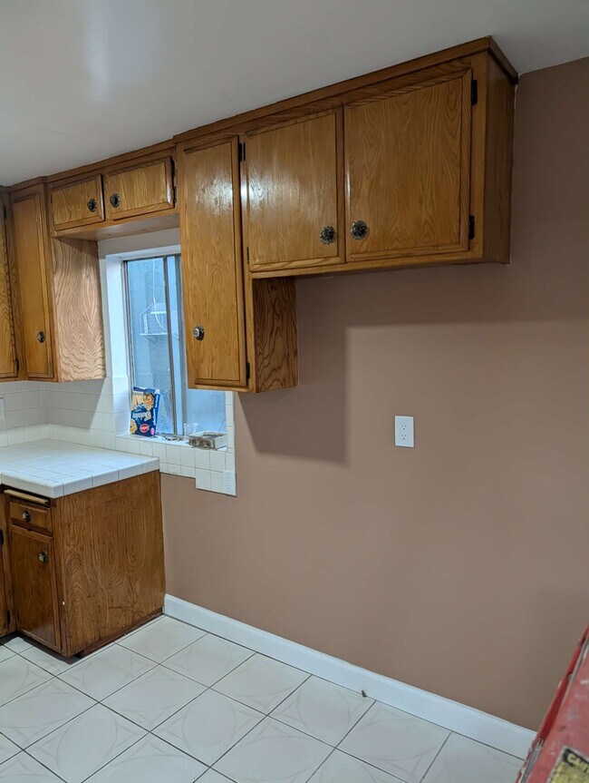 704 Oakford Dr unit 704 Front, East Los Angeles, CA 90022 - photo 3