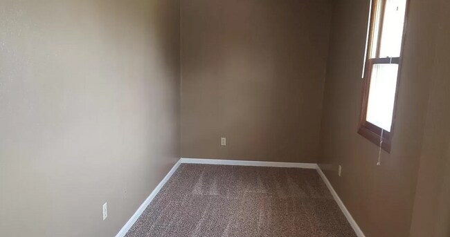 1321 8th Ave N unit 3, Fargo, ND 58102 - photo 6