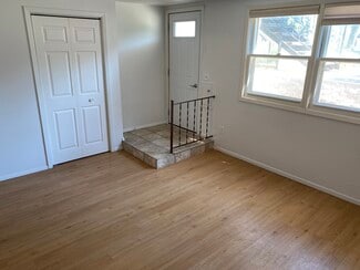 411 E Broadway St Unit 1, Redwood Falls, MN 56283