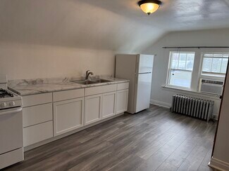 216 S Ash St Unit 2, Hobart, IN 46342