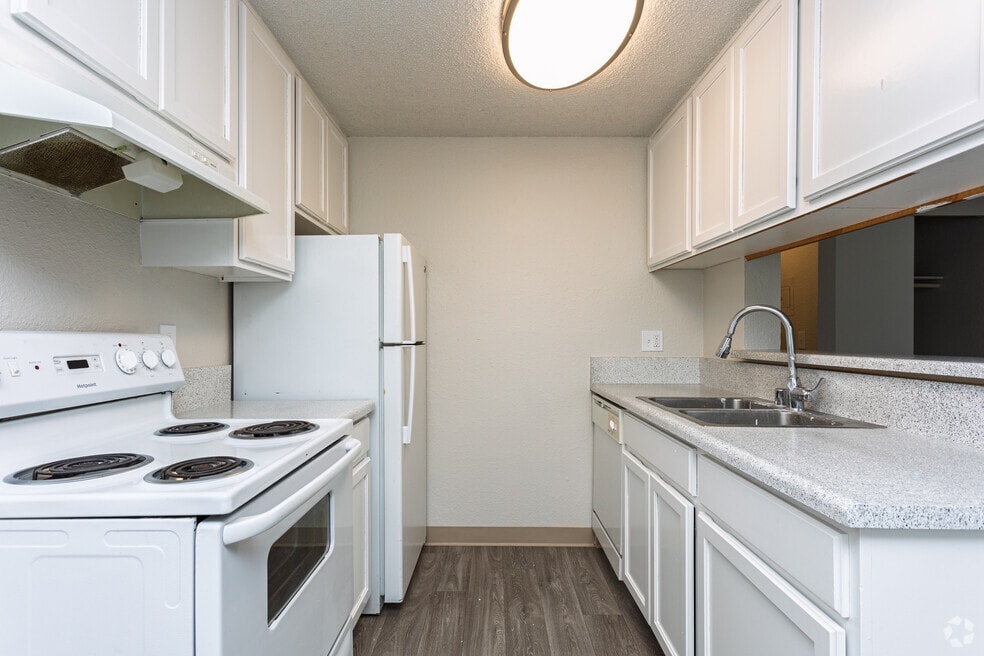 The Monroe, Tacoma, WA 98409 - photo 1