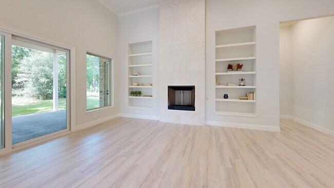 25103 Scarlett Manor Ct, Tomball, TX 77375 - photo 2