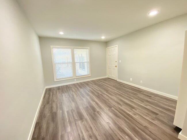 Palms Apartments, Los Angeles, CA 90034 - photo 3