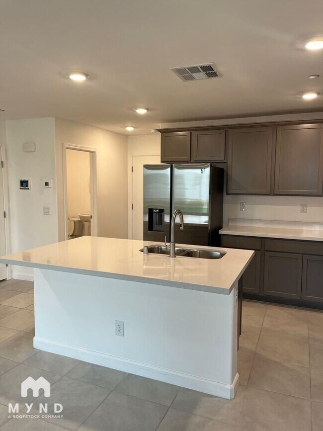 3534 Alpheus River Ave, Las Vegas, NV 89106 - photo 4