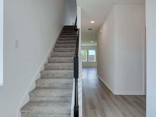 14743 Lower Pass unit 36457455, San Antonio, TX 78252 - photo 2