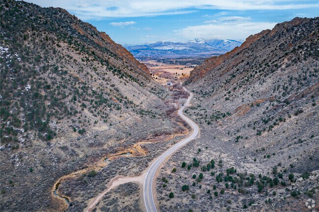 Just north of Rifle, Colorado, Rifle Gap offers a breathtaking escape with its sparkling reservoir, perfect for boating, fishing, and paddleboarding. Surrounded by rugged cliffs and rolling hills, this scenic spot is a paradise for outdoor lovers seeking adventure and relaxation alike.