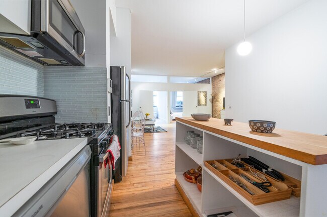 85 W Broadway unit FL3-ID1039016P, New York, NY 10007 - photo 4