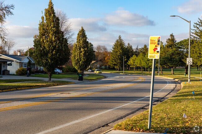 The community is served by Ames's CyRide bus system.