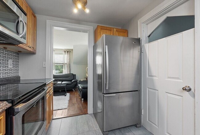 7 Bridge St unit 7-11, Billerica, MA 01821 - photo 7