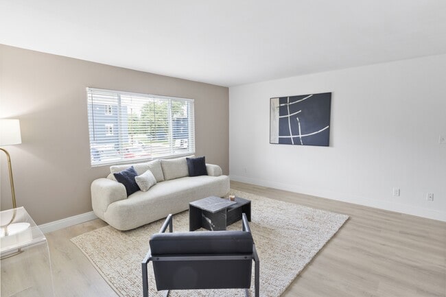 Living Room | Cadence of Newport