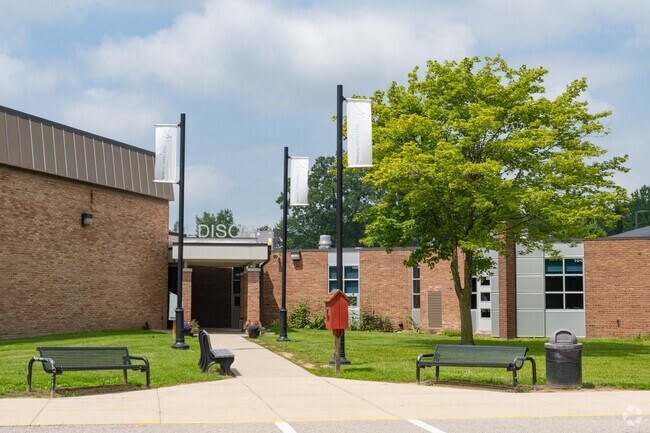 Edison Elementary School entrance in St Clair County.