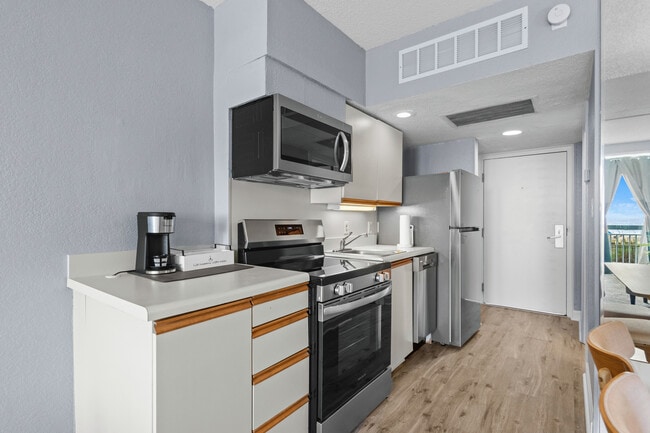 1402 N Ocean Blvd, Myrtle Beach, SC 29577 - photo 2