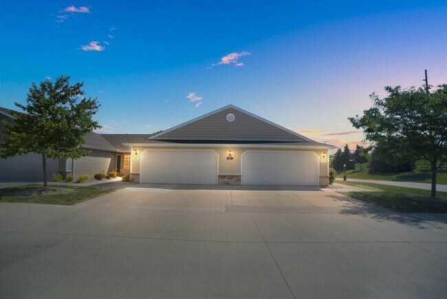 Redwood Findlay, Findlay, OH 45840 - photo 2