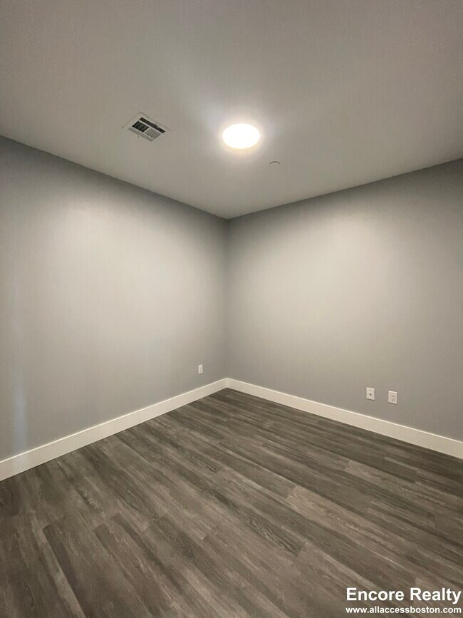 365 Western Ave unit 610, Boston, MA 02135 - photo 7