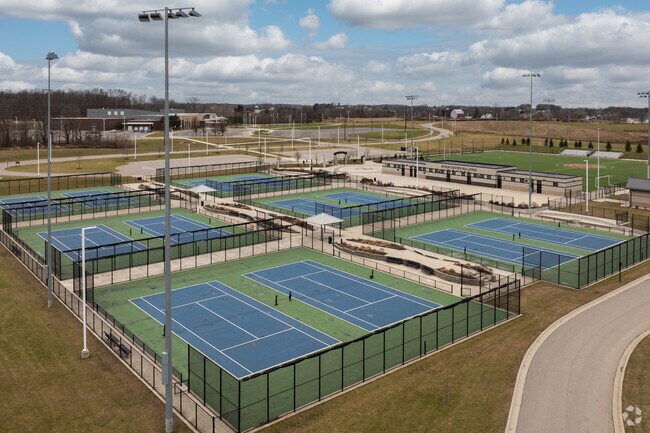 Byron Center West Middle School, Tennis courts.