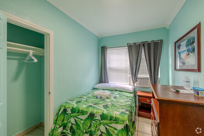 Cabana, Hialeah, FL 33010 - photo 5