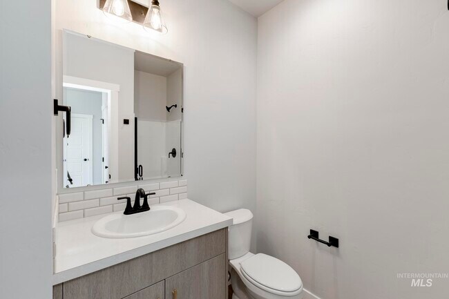 18433 N Sweet William Ave, Nampa, ID 83687 - photo 7