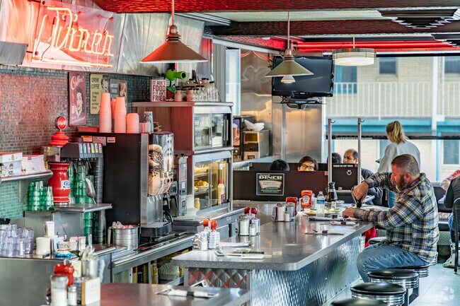 The Summit Diner is where residents of Lincoln can find a hot breakfast.