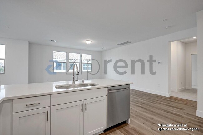 5301 E Commerce Way, Sacramento, CA 95835 - photo 4