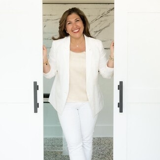 Mandana Tavakoli