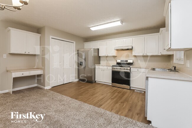 4860 Wade Valley Way, Cumming, GA 30040 - photo 6