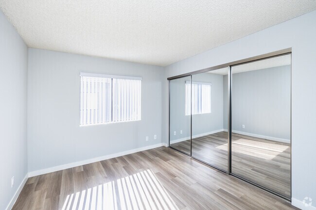 Saticoy Gardens, Van Nuys, CA 91405 - photo 6