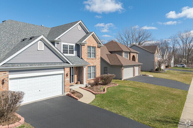 Homes in North Aurora average between 2,400 to 3,500 square feet.