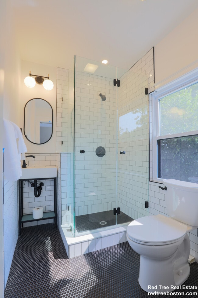 44 Winslow Rd, Brookline, MA 02446 - photo 4