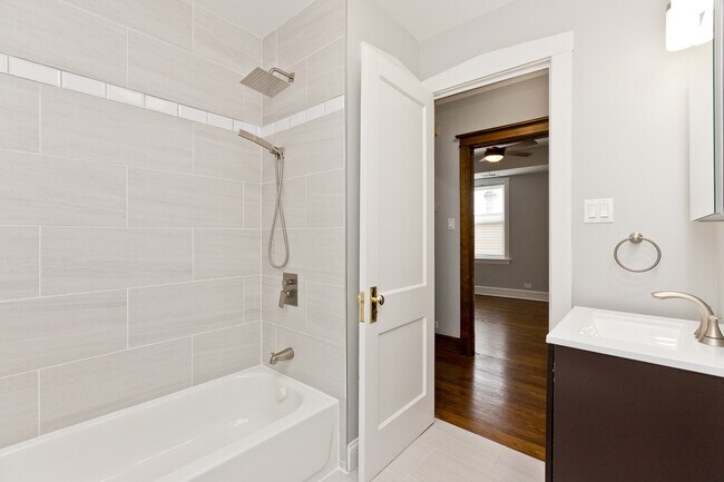 5120 N Winchester Ave unit 3, Chicago, IL 60640 - photo 7