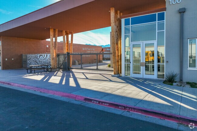 At Gila Crossing Community, Phoenix students engage in culturally enriched learning.