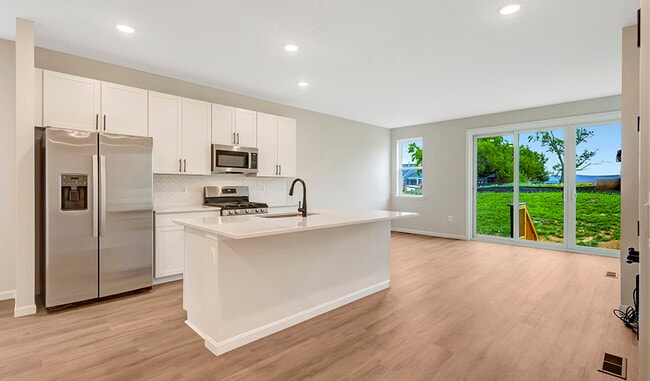 104 Midsummer Ln, Middletown, VA 22645 - photo 4