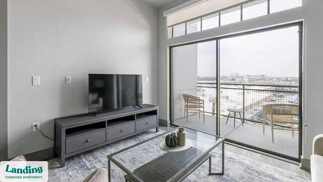 1215 Sawyer St unit 532, Houston, TX 77007 - photo 2