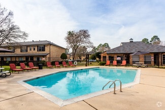 1400 H G Mosley Pkwy, Longview, TX 75604