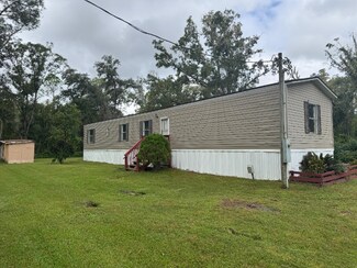 6901 Mangrove Dr, Wesley Chapel, FL 33544