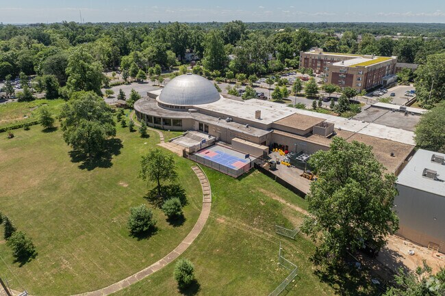 Parents appreciate the nurturing environment at Bnos Yisroel of Baltimore.