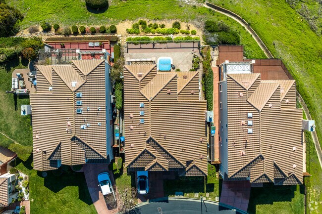 Large, Spanish revival style properties are also popular throughout the Glen Cove neighborhood.