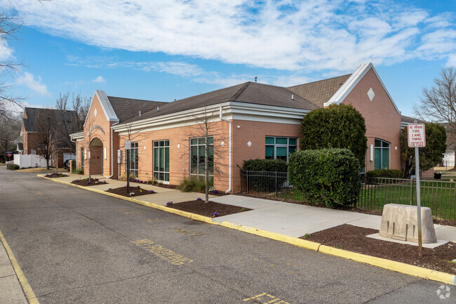 Greenbrier Manor School