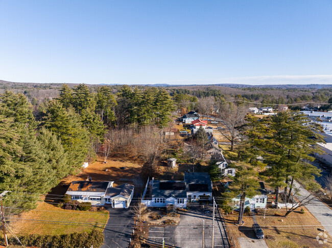 Namaste Montessori School in Goffstown, New Hampshire serves 15 students in grades K-4.