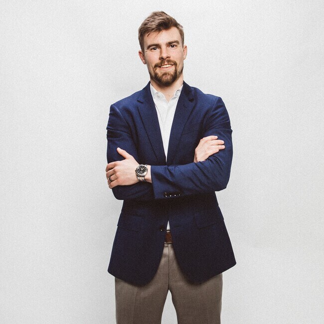 Agent Photo