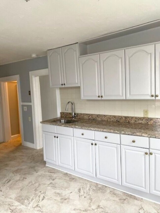 53 Jay St unit 2, North Attleboro, MA 02760 - photo 3