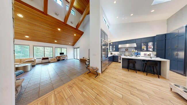 8 Pinewood Terrace, Kinnelon, NJ 07405 - photo 2