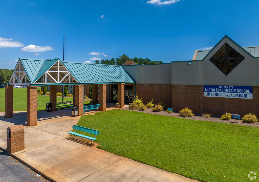 Austin Road Middle School is located at 100 Austin Rd, Stockbridge, GA 30281.