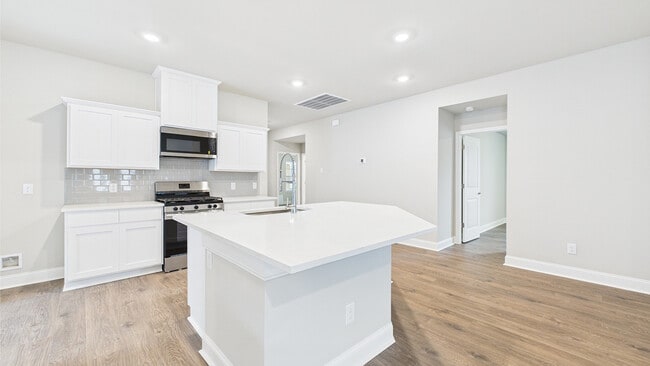 202 Cypress Falls Dr, Broussard, LA 70518 - photo 2