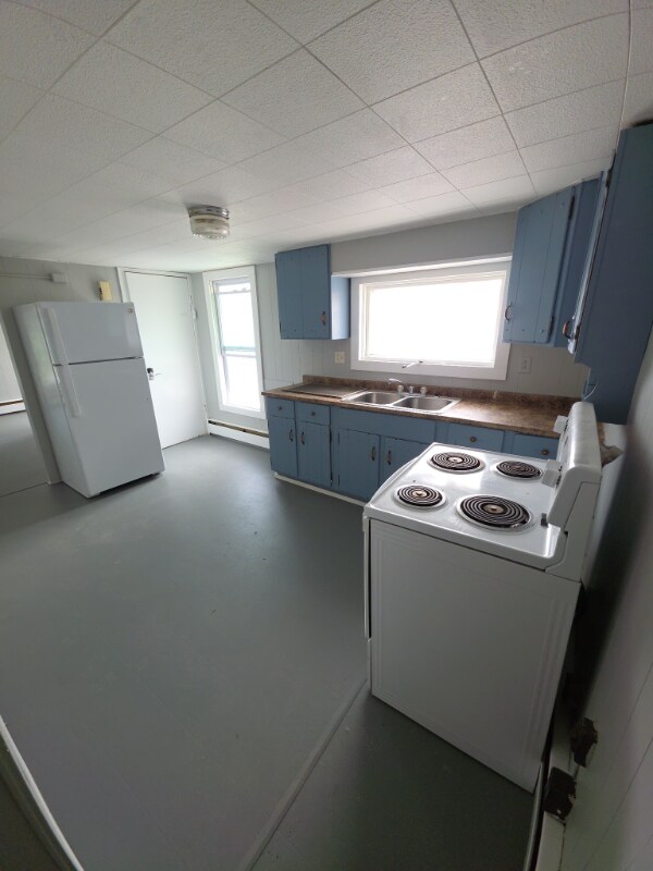 85 Pearl St Unit 3, Claremont, NH 03743