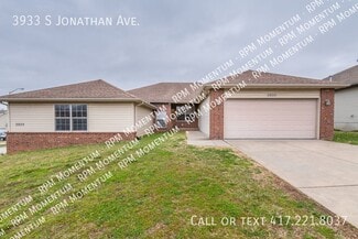 3933 S Jonathan Ave, Springfield, MO 65807