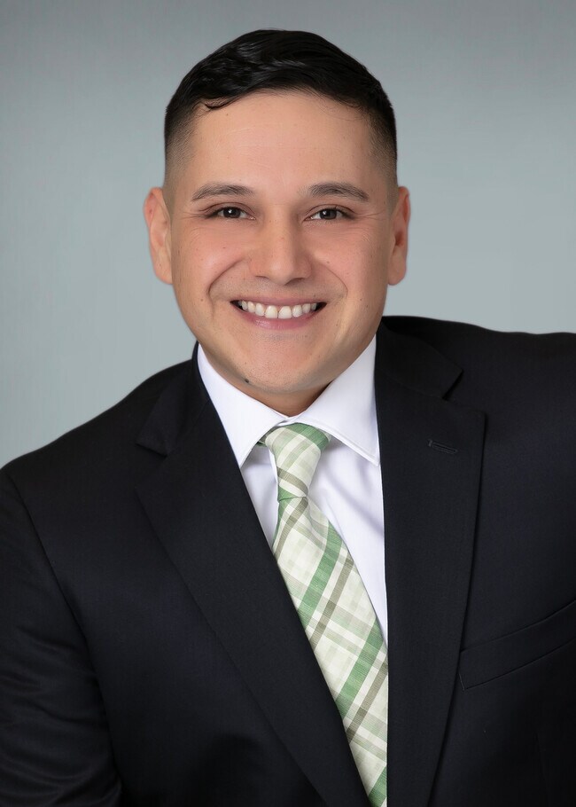 Agent Photo