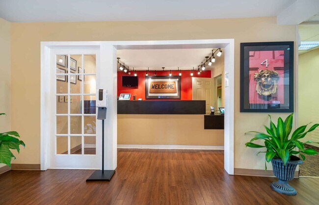 8 Swedesford Rd, Malvern, PA 19355 - photo 4